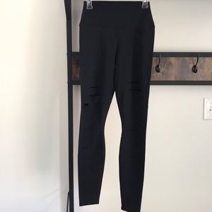 Alo warrior ripped leggings